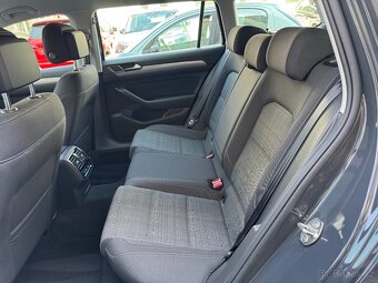VW Passat B8 2.0 TDI 140kW DSG Matrix LED ACC ERGO Kamera - 9