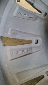 ALU kola R17 - 5x112 originál letní ŠKODA SUPERB 3 - 9