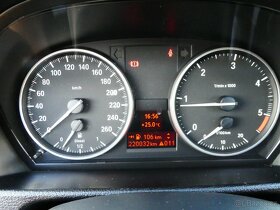 BMW X1 18d 105kW,xDrive,Panorama,PDC - 9