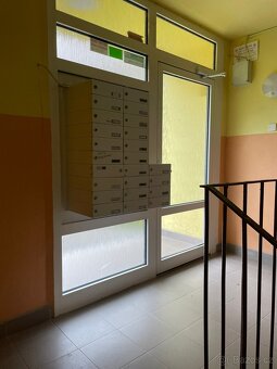Prodej bytu 2+1 — Krupka, Karla Čapka - 9