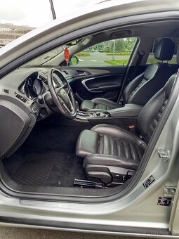 Opel Insignia 2.0CDTI 96kW AUTOMAT 2010 STK ¹⁰/27 NAVI,KŮŽE - 9