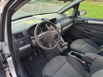 Opel Zafira 1,6i 77kW, 7 míst - 9