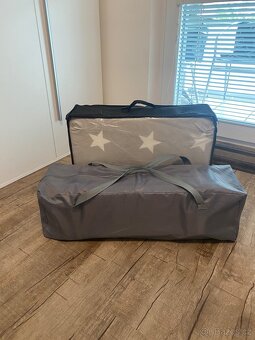 Cestovní postýlka s matrací - 9