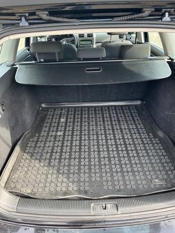 VW Golf 1.6 kombi V - 9