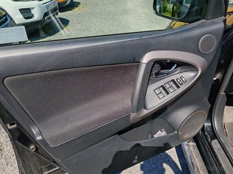 Toyota RAV4 2.2 D-4D TZ - 9