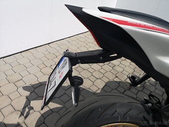 Yamaha YZF-R7 60th r.v.2022, nové v ČR, najeto jen 6.815 km - 9