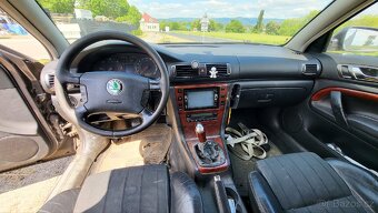 Škoda Superb 2.5tdi Díly - 9