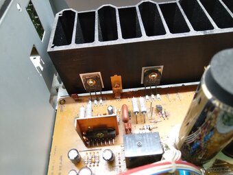 Sony TA-F220 zesilovač - 9