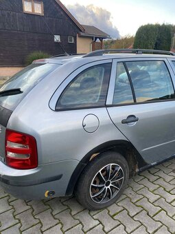 Škoda Fabia,1,4 MPi,LPG+ benzín Rok výroby 2001 - 9