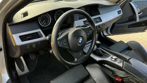 BMW E61 530d Touring, Mpaket, manuál, 160 kW, zadokolka - 9