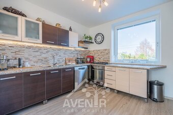 Prodej rodinného domu 170 m2, pozemek 229 m2- Zlín - Louky - 9
