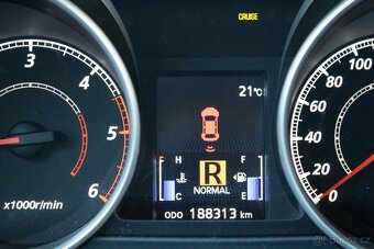 Mitsubishi Outlander 2.2 DI-D TC-SST Instyle, - 9