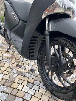 Honda SH 125 ccm ABS rok 2015 - 9