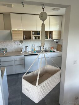 Samohoupací postýlka moonboon - 9