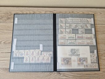 Poštovní známky ČSR v albu. - 9