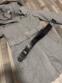 Šedý vlněný kabát vel. S - 9