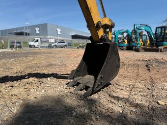 CATERPILLAR 303E - 9