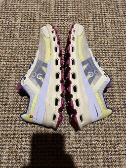 On Running, model Cloudvista, velikost 38 - 9