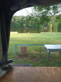 Karavan s pevným stáním - 9