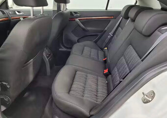 Skoda Octavia 1.2 77kW Elegance - 9