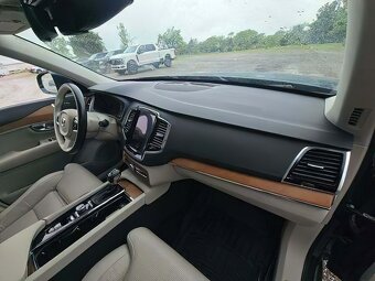 Volvo XC90 2018 - 9