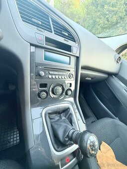 Peugeot 5008 1.6 tdi 84kw - 9