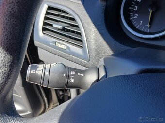 Renault Mégane 1.6 i , 74 kW benzín, 2010 - 9
