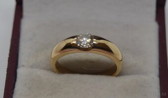 Zlatý prsten  s briliantem 0.40 CT - 9