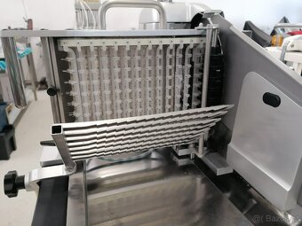 Nářezový stroj DEKO – Berkel 834 EPB Stacker - 9