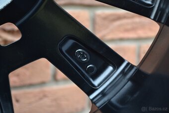 5×114,3 R18 Zimní sada Originál Toyota Corolla Cross / C-HR - 9