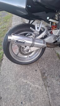 Honda cbr 900rr - 9