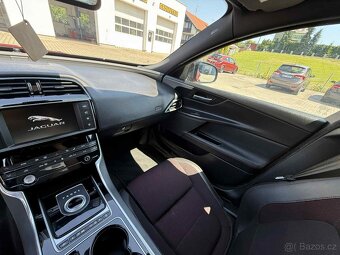 Jaguar XE 2.0D R-Sport - 9