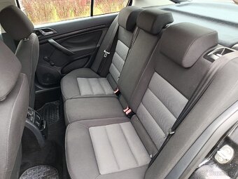 ŠKODA OCTAVIA 2 1.6 mpi - 9