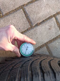 467. Zimní sada Ford 185/60 R15 - 9