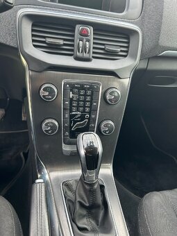 Volvo V40 1.6D D4 85kW - 9