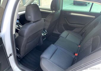 Škoda Superb Facelift Combi 2.0TDi DSG - 9