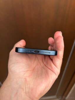 PRODÁM IPHONE 15 PRO 256 GB - TOP STAV - 9