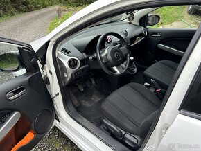 Prodám MAZDA 2 1.3 63kw - NOVÁ CENA - 9