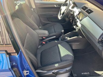 Škoda Fabia DRIVE rok 2017 Navi Klimatronic Nehavarovaná - 9