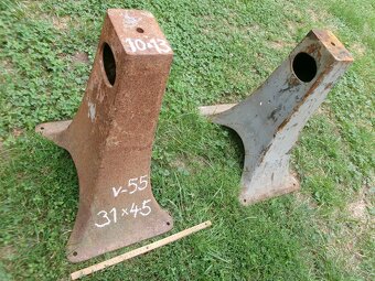 prodám litinovou výlevku, ruční mandl, litinové podstavce... - 9