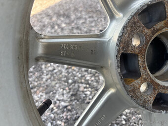 Alu kola 15" s pneu 185/55 R15 82 H - zimní - 9