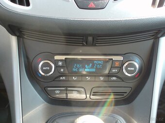 Ford C-MAX 1,6 16V PDC,vyhřív.sklo+sedad.,NAVI,92KW - 9