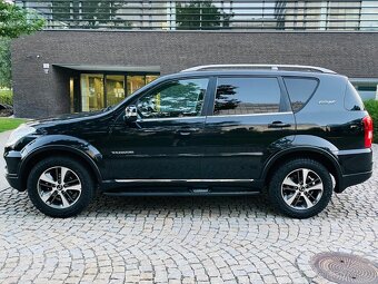 SsangYong Rexton 2.2TD 4x4 AUT KAMERA 7MÍST TAŽNÉ SERVISKA - 9