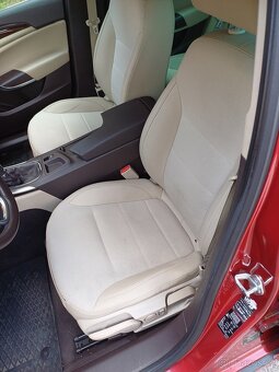 Opel Insignia 2.0 CDTI - 9