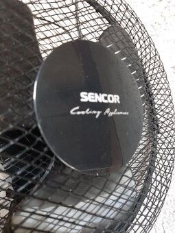 SENCOR stolní ventilátor c černé barvě, nepoužívan - 9