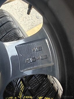 R18 BMW X5 Zimní sada kol AUTEC + GOODYEAR ULTRA GRIP - 9