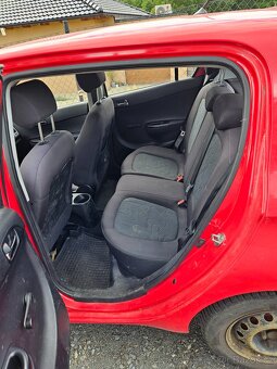 Hyundai i20 1.2 2010 - 9