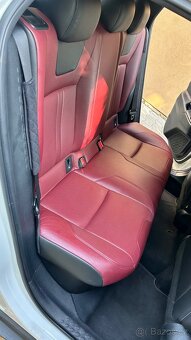 Toyota C-HR 1.8 hybrid 2018 Selection 85tis. Km - 9