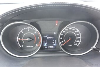 PRODÁM Mitsubishi Outlander 2.2 DI-D 4x4 - 9