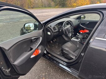 Volvo V40 D2 - 9